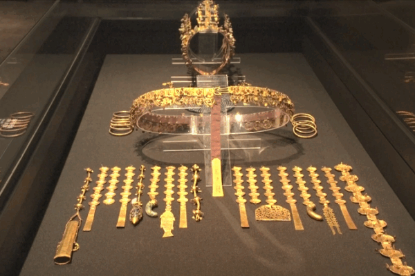 Ancient Gyeongju Sets Stage for APEC Cooperation Ancient_Gyeongju_Sets_Stage_for_APEC_Cooperation video poster