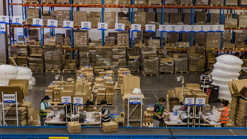 Double_11_Festival_Shatters_Record__777M_Parcels_Handled_in_One_Day