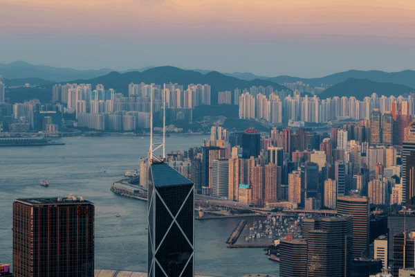 Hong_Kong_s_Hub_Role_in_China_s_Trade_Surge