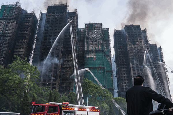 How_Hong_Kong_Rallied_to_Rescue_Residents_After_Tai_Po_Blaze