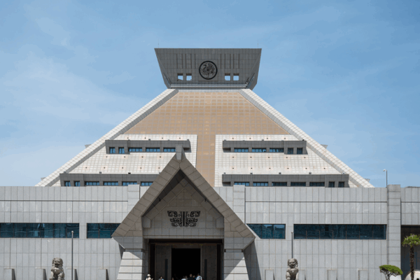 Inside_the_Confucius_Exhibition__Tracing_a_14_Year_Journey_in_Zhengzhou video poster