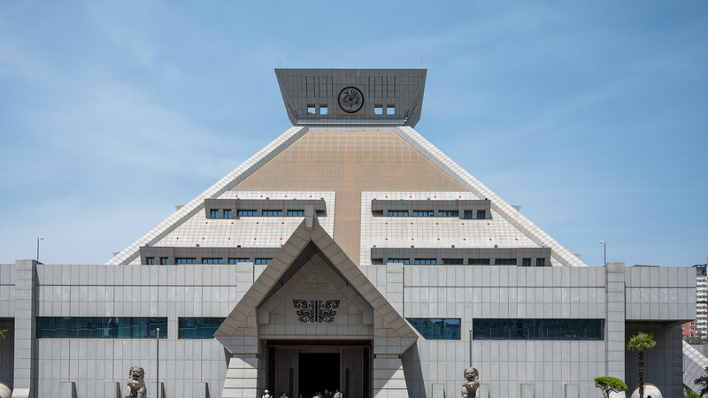 Inside_the_Confucius_Exhibition__Tracing_a_14_Year_Journey_in_Zhengzhou video poster