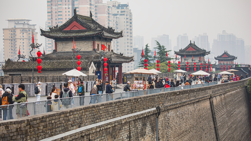 LVVWUVWVDLQ3YQWUNPSN - My Global News: Voices of a New Era Discover Xi’an’s Ancient 14km City Wall: History Meets Adventure