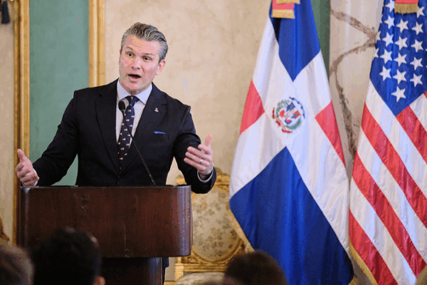 Latin_America_Warns_of_Conflict_as_US_Expands_Caribbean_Military_Presence