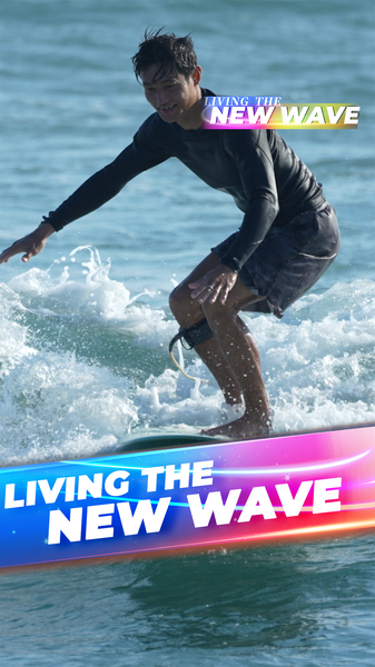 Riding_the_Waves__Youth_Embrace_Freedom_at_Hainan_s_Riyue_Bay video poster