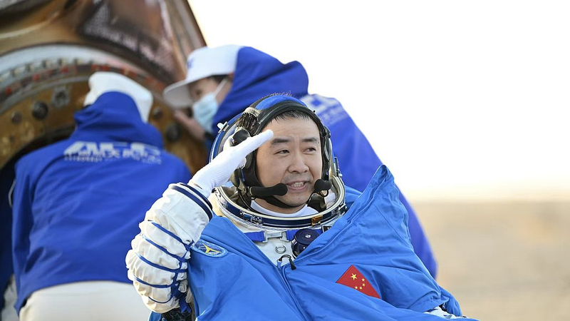 Shenzhou_20_Crew_Touches_Down_in_Beijing_After_Successful_Mission - My Global News: Voices of a New Era Shenzhou_20_Crew_Touches_Down_in_Beijing_After_Successful_Mission