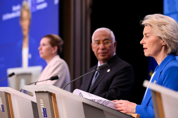 EU Backs €90 Billion Loan for Ukraine Amid Internal Splits