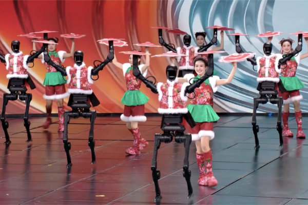 Chinese_Mainland_s_AI_and_Robotics_Breakthroughs_Redefine_2025_Tech_Landscape video poster