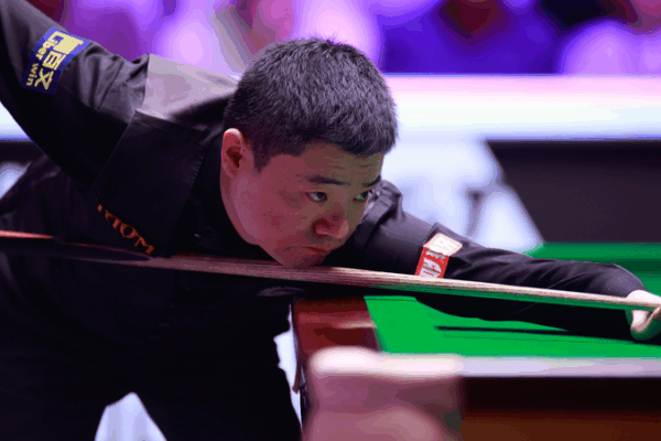Ding_Junhui_Downs_Xu_Si_6_4_at_UK_Championship