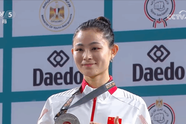 Gong_Li_Claims_Silver_in_Women_s_61kg_at_2025_WKF_World_Championships