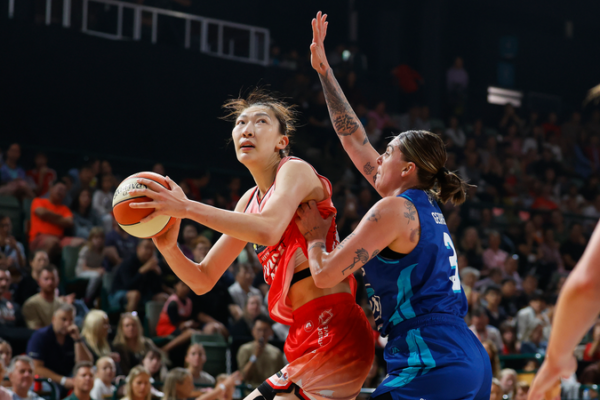 Han_Xu_Shines_in_Perth_Lynx_Home_Debut__Defeats_Melbourne_Boomers