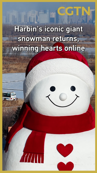 Harbin_s_19_Meter_Snowman_Returns__Melts_Hearts_Online video poster