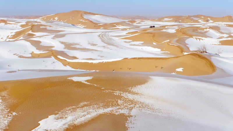 Ningxia’s Tengger Desert Transformed by Winter Snow