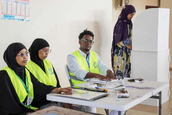 Mogadishu_Votes_to_Restore_Universal_Suffrage