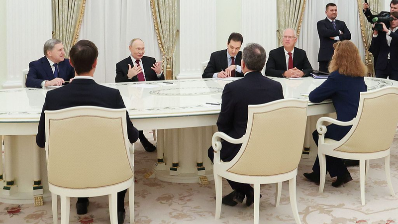 Putin_Holds_4__Hour_Talks_with_US_Envoy_on_Ukraine_Peace