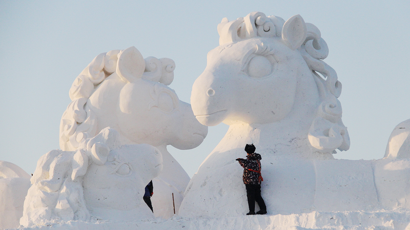 Harbin’s 10m ‘Pony Family’ Snow Sculpture Celebrates Year of the Horse