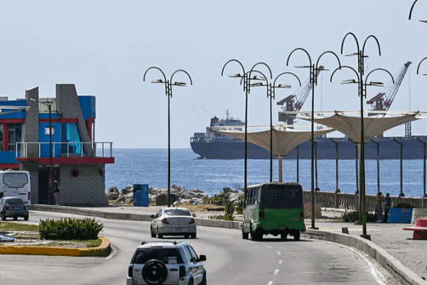 White_House_Confirms_Admiral_Ordered__Double_Tap__Strike_on_Drug_Boat