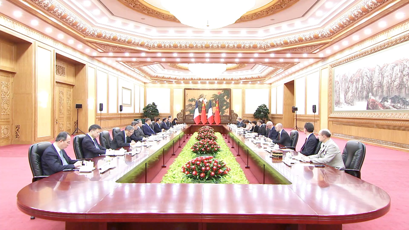 Xi__Macron_Vow_to_Stand_on_the_Right_Side_of_History video poster