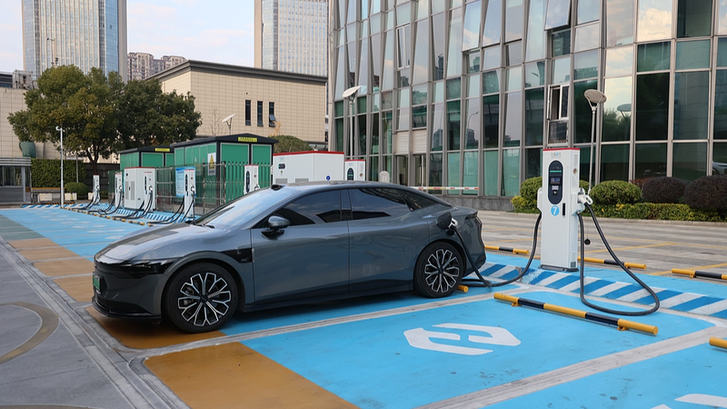Chinese_Mainland_s_EV_Charging_Network_Tops_20_Million_Stations