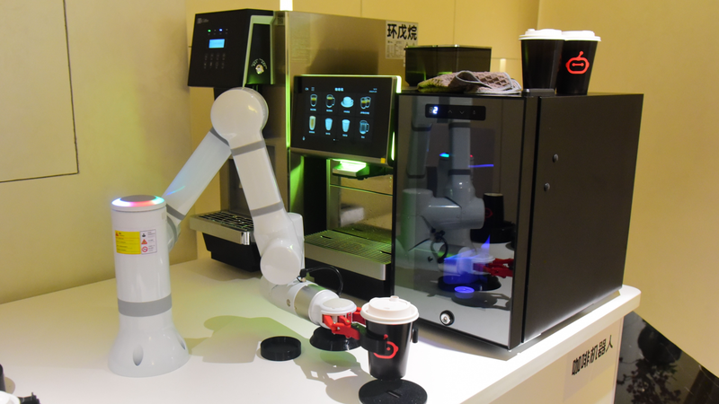 Hangzhou_Debuts_24_Solar_Terms_AI_Robot_Restaurant