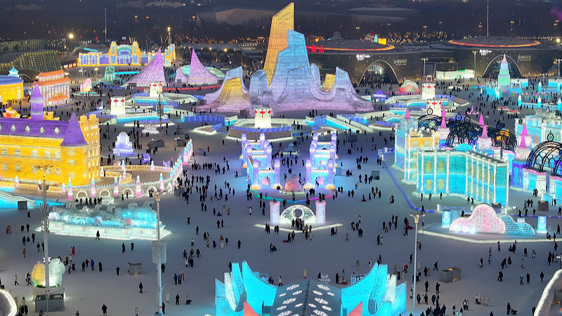 Harbin_Opens_World_s_Largest_Ice_and_Snow_Theme_Park video poster